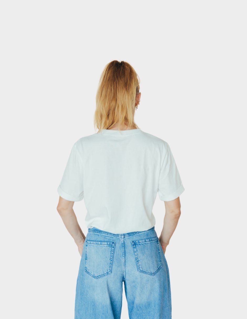 Playera manga corta para mujer 4