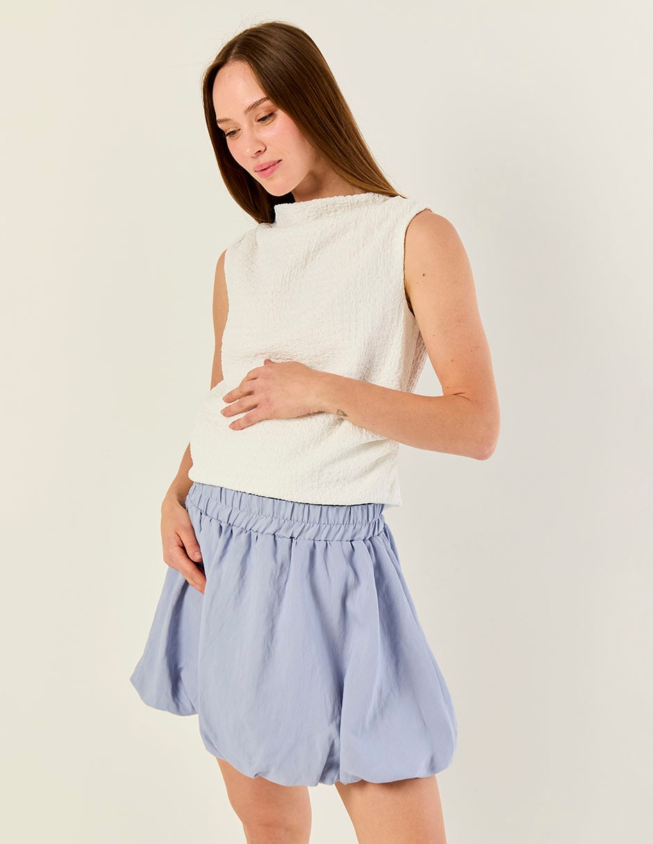 Short con pinzas maternidad